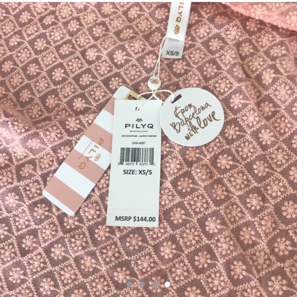 Peach cover up - Picture 3 of 3